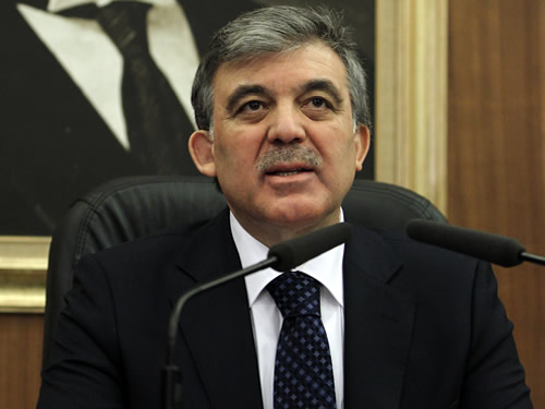 Cumhurbaşkanı Gül Kuveyt’e Gitti